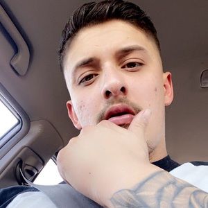 Meet your Posher, Adan